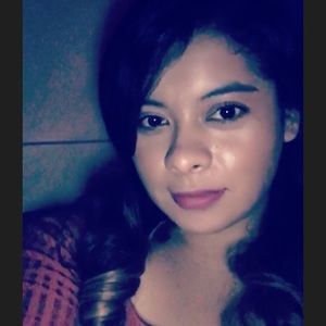 Meet your Posher, Gabriela